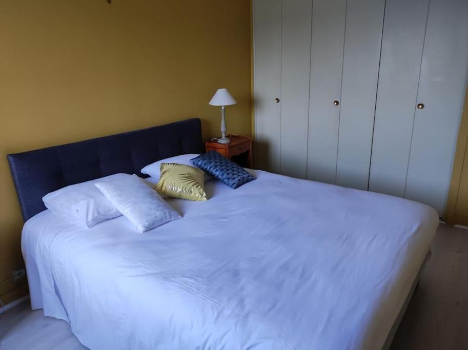 L'Escale - Appartement Vue Mer Конкарно Екстериор снимка